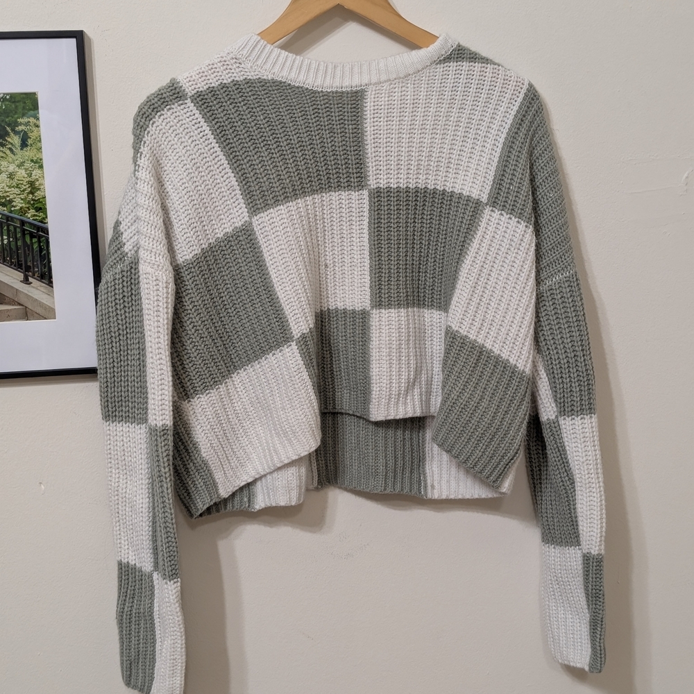 moon & madison Checkered Knit Sweater - Green and White